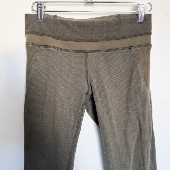 Lululemon Leggings Crop Capri 4 XS Wee Strip Fatigue Leggings Mid Rise - Picture 2 of 7